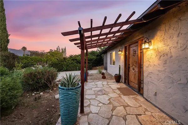 $1,149,000 | 95 Taormina Lane, Ojai, CA 93023