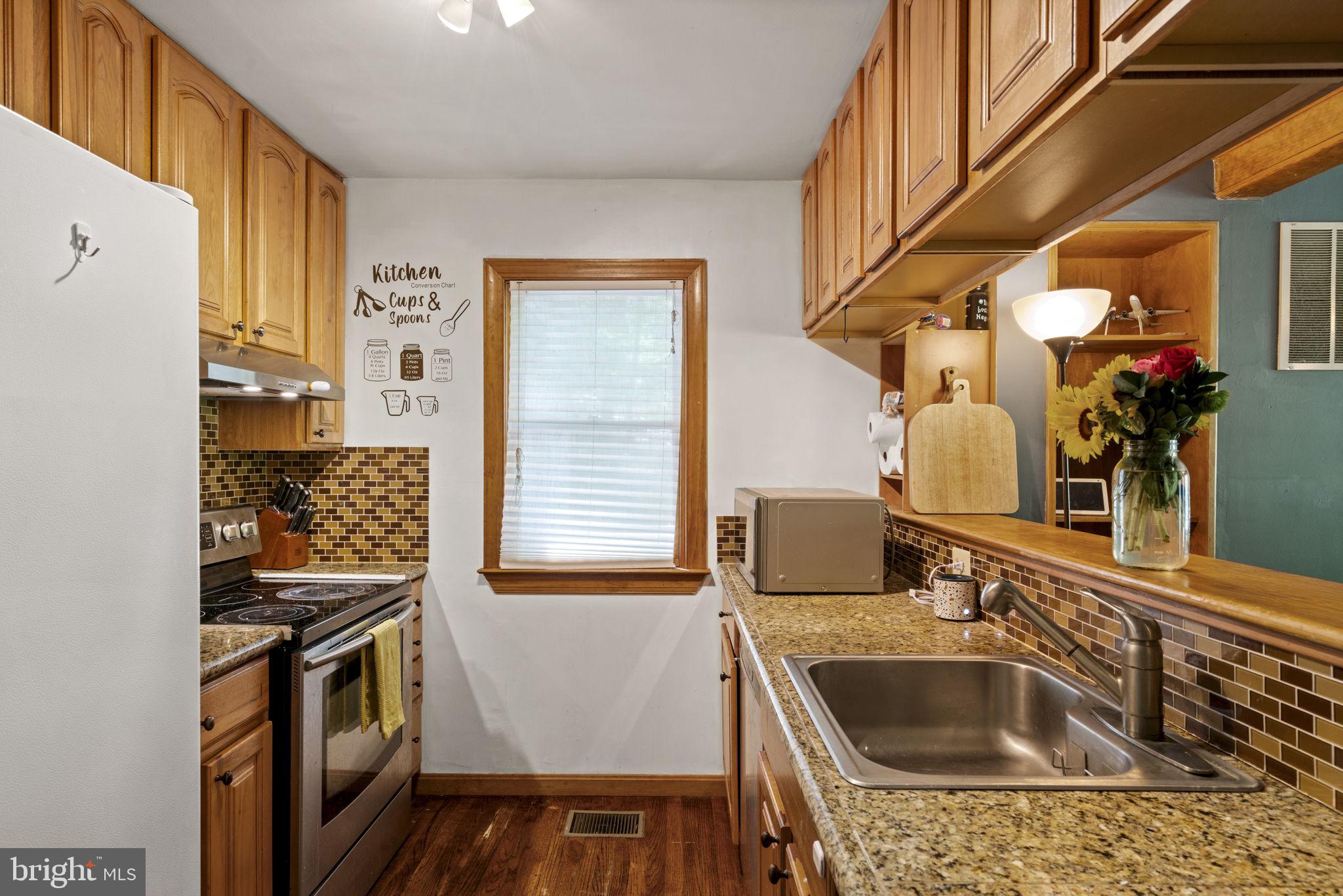 5755 Pilgrims Rest Road Broad Run, VA 20137 - Photo 11 of 49 Kitchen