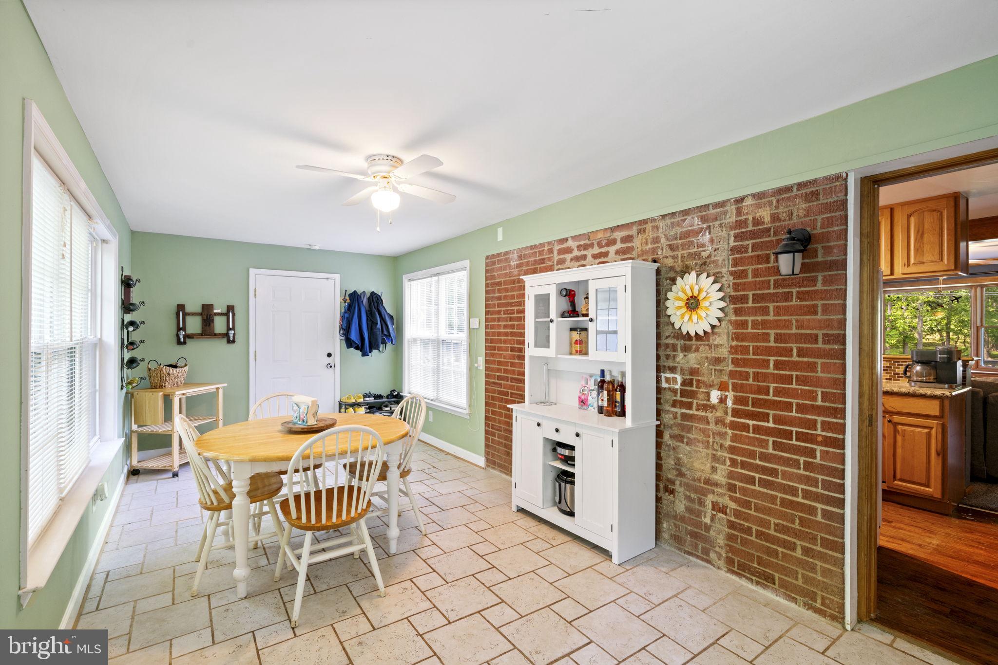 5755 Pilgrims Rest Road Broad Run, VA 20137 - Photo 20 of 49 Sunroom