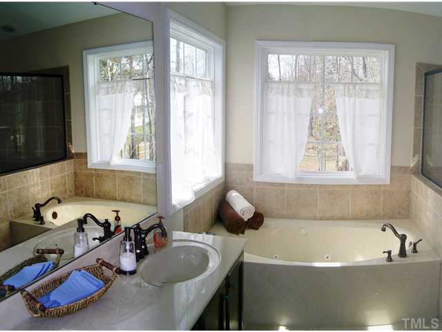 1102 Lakeview Road Durham, NC 27712 - Photo 10 of 18