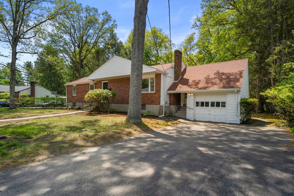 10 Roberta Road Sharon, MA 02067 - Photo 2 of 25