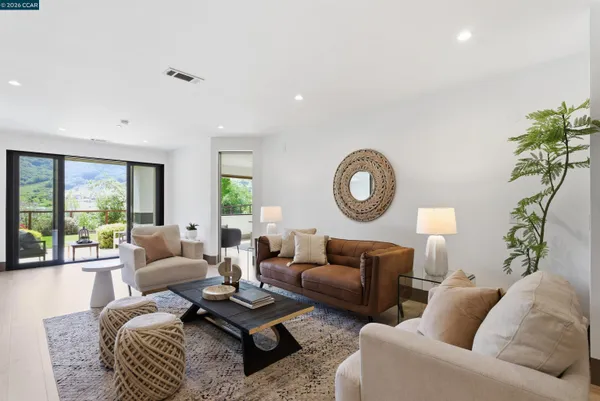 $4,395,000 | 11 Bigleaf Road, Orinda, CA 94563