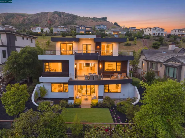 $4,395,000 | 11 Bigleaf Road, Orinda, CA 94563