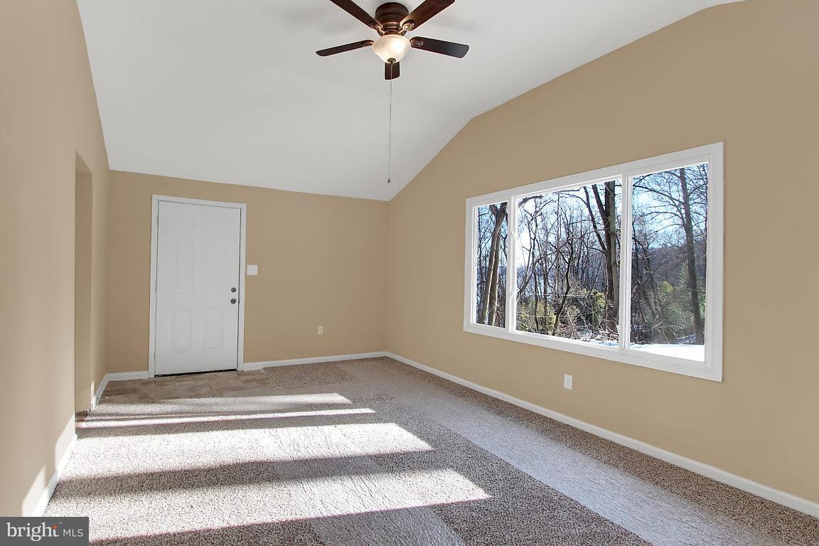 917 Cold Cabin Road Delta, PA 17314 - Photo 4 of 27 Gallery Image 4