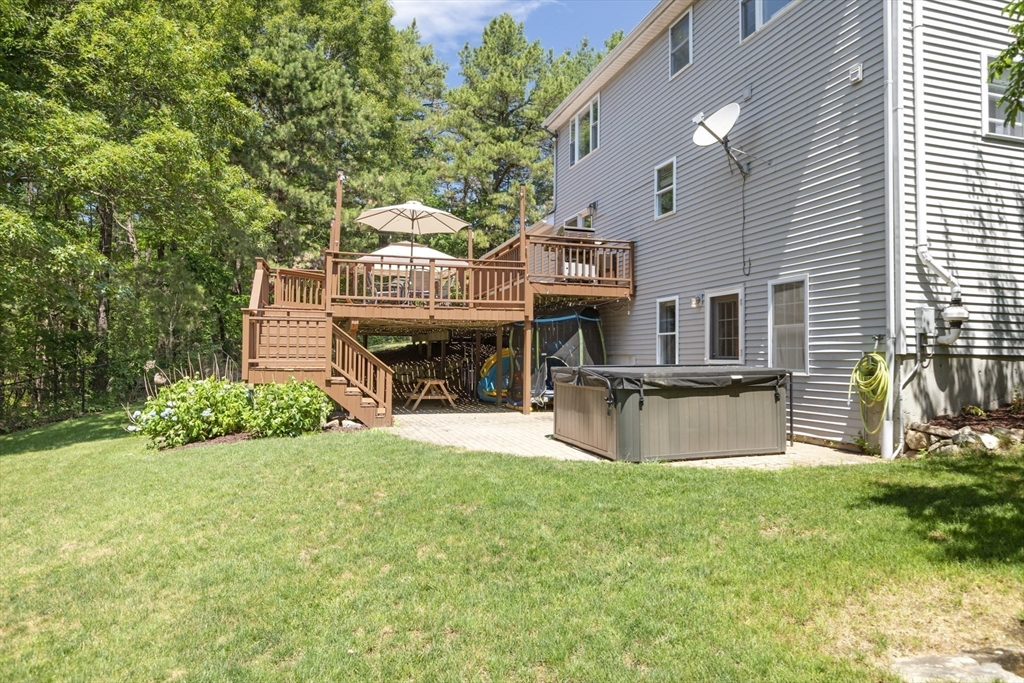 85 Old Elmdale Road Uxbridge, MA 01569 - Photo 35 of 42