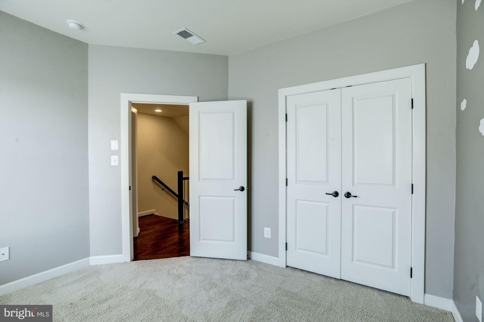 1140 South Glebe Road Arlington, VA 22204 - Photo 41 of 61 Upper Level Bedroom