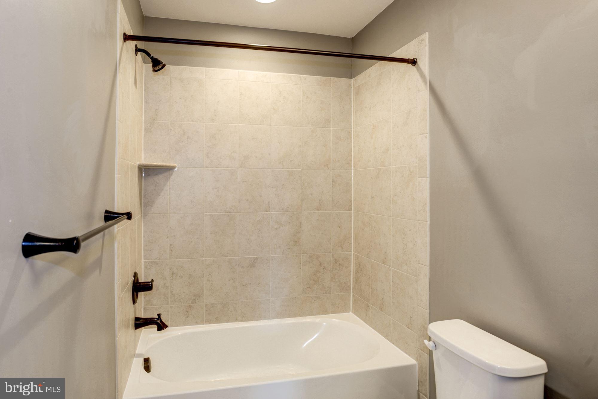 1140 South Glebe Road Arlington, VA 22204 - Photo 44 of 61 Upper Level Hall Bathroom