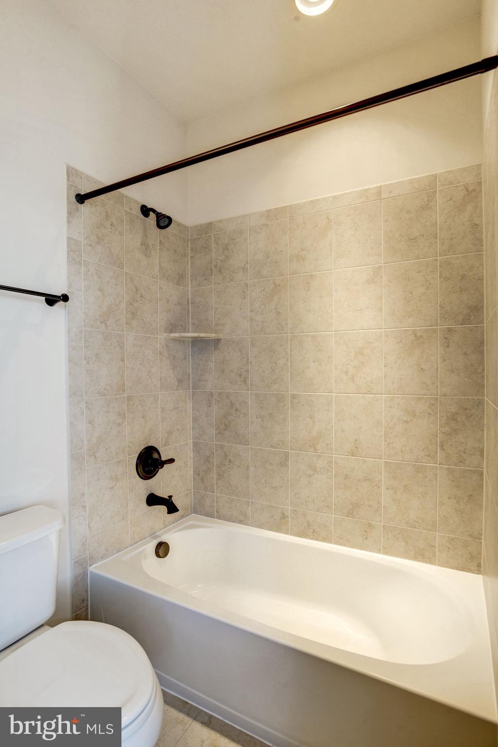 1140 South Glebe Road Arlington, VA 22204 - Photo 51 of 61 Top Floor Full Bathroom
