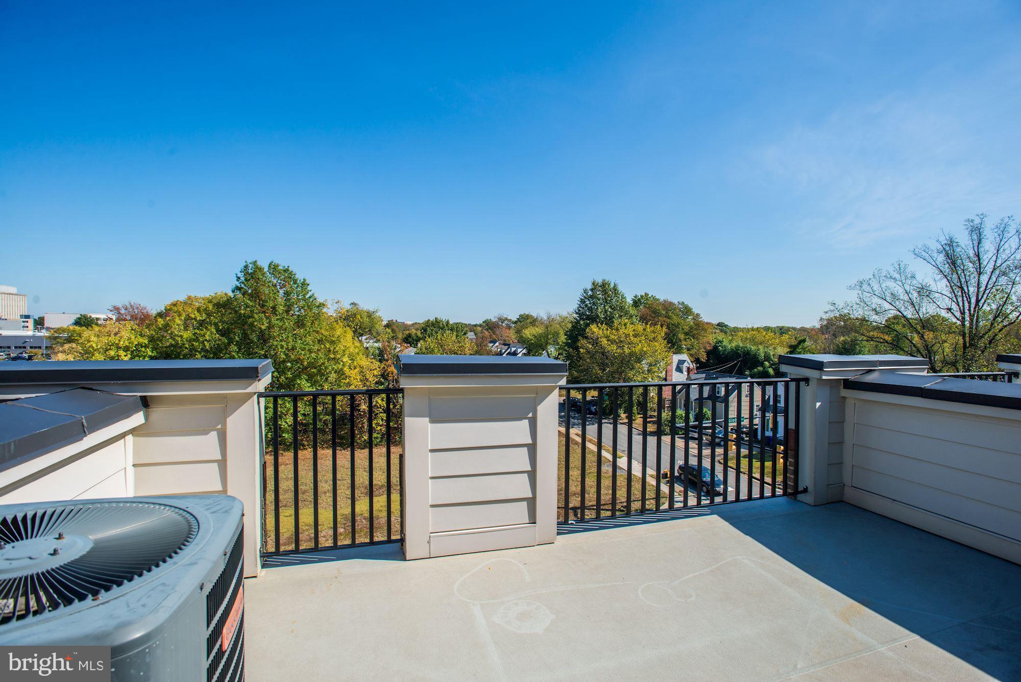 1140 South Glebe Road Arlington, VA 22204 - Photo 54 of 61 Rooftop Terrace