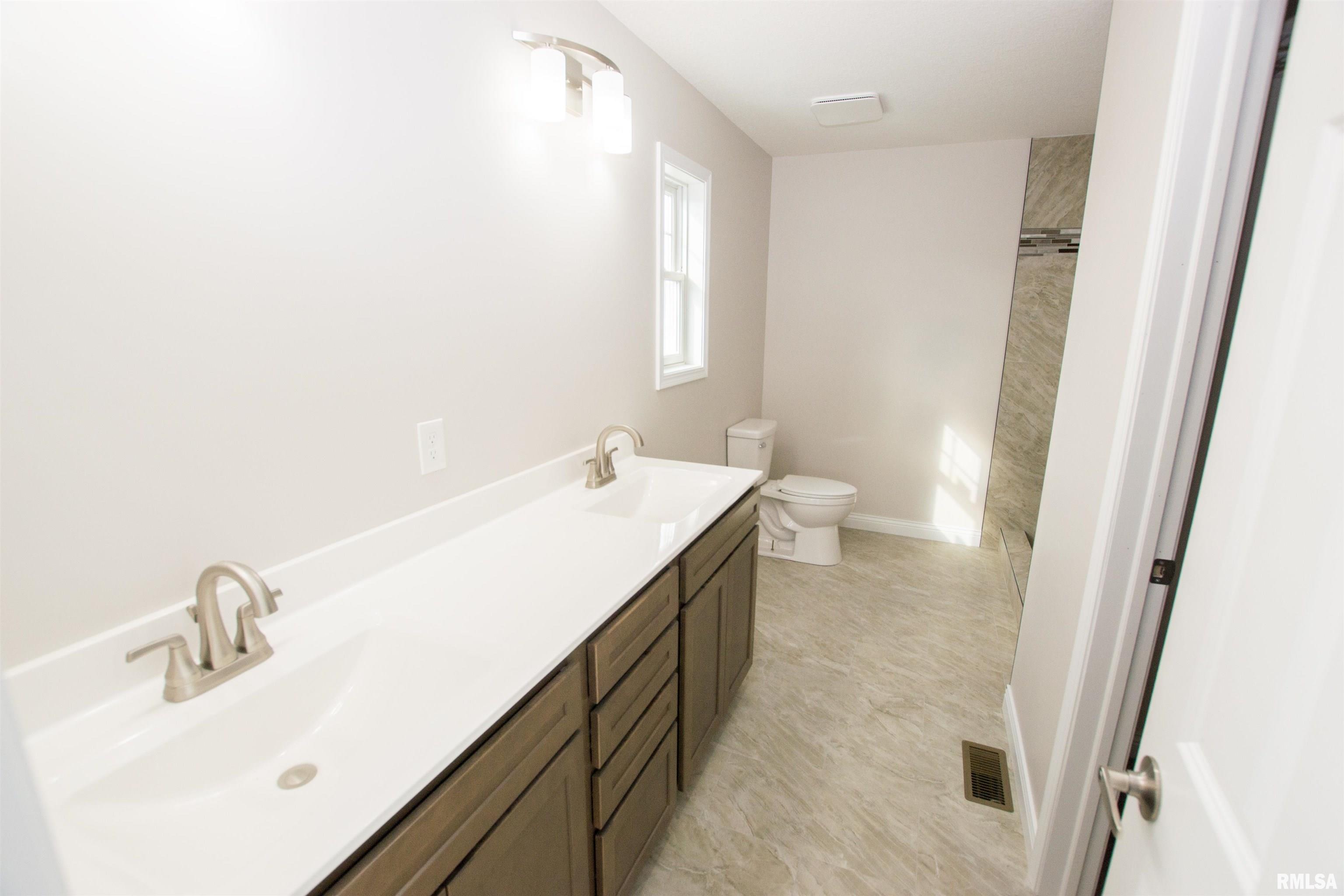 3548 Tower Court Clinton, IA 52732 - Photo 24 of 31 Gallery Image 24