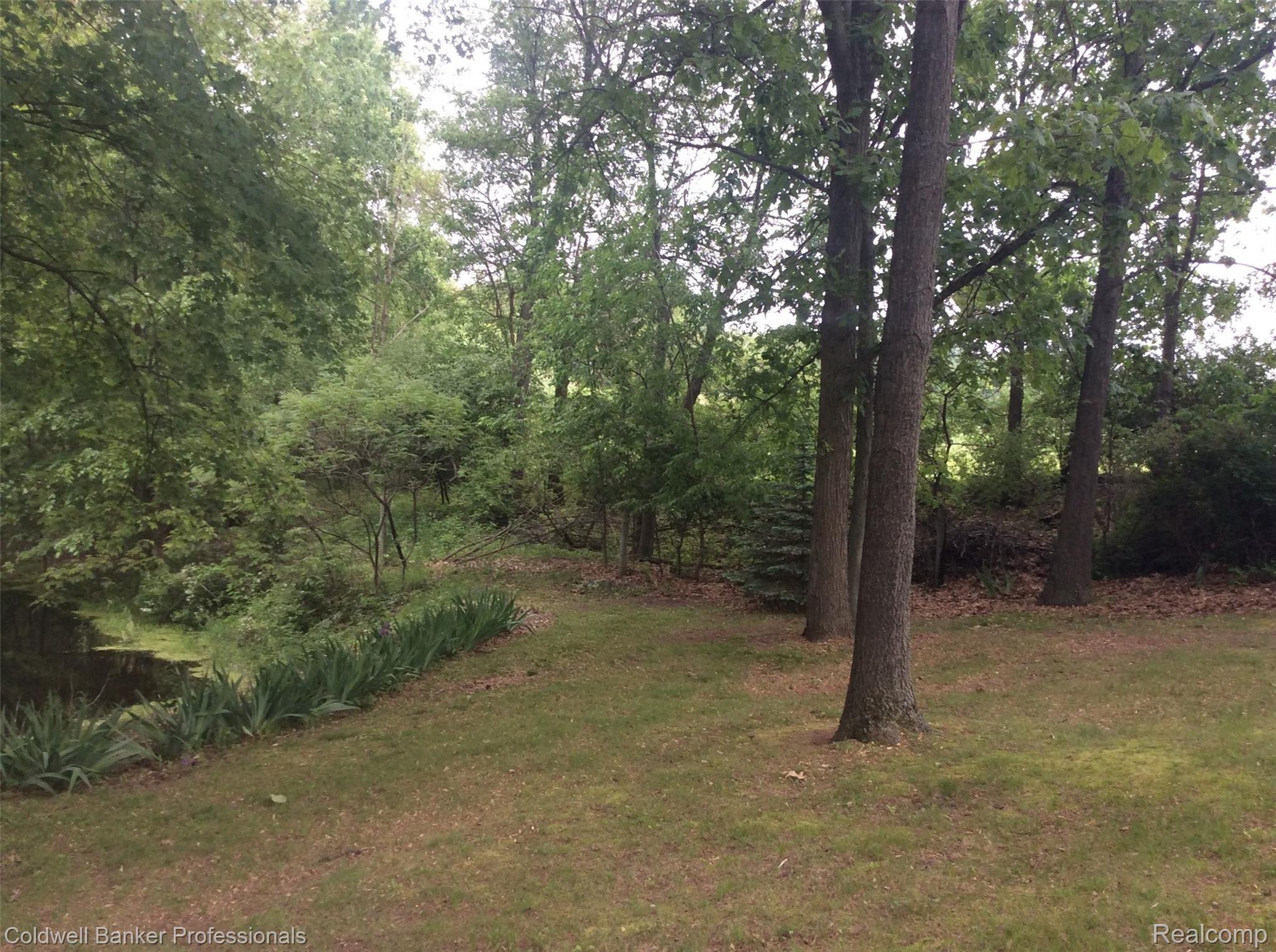 3391 Green Corners Road Lapeer, MI 48446 - Photo 27 of 36 ADD0829C-017A-418A-8E25-3C768CF880FB.jpeg