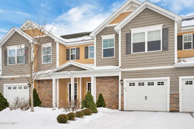 $2,800 | 15 Clarice Lane, Colonie, NY 12047