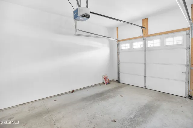 $2,800 | 15 Clarice Lane, Colonie, NY 12047