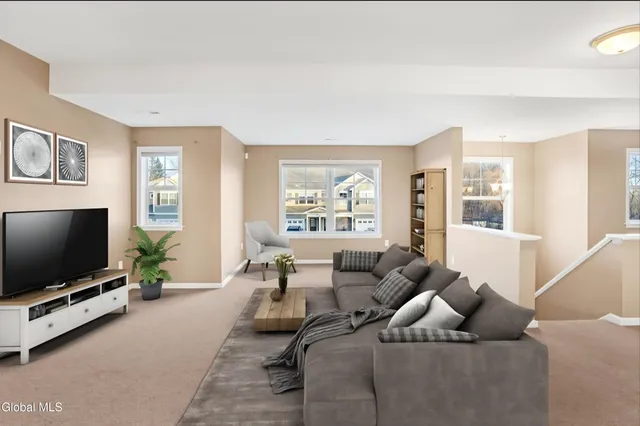 $2,800 | 15 Clarice Lane, Colonie, NY 12047