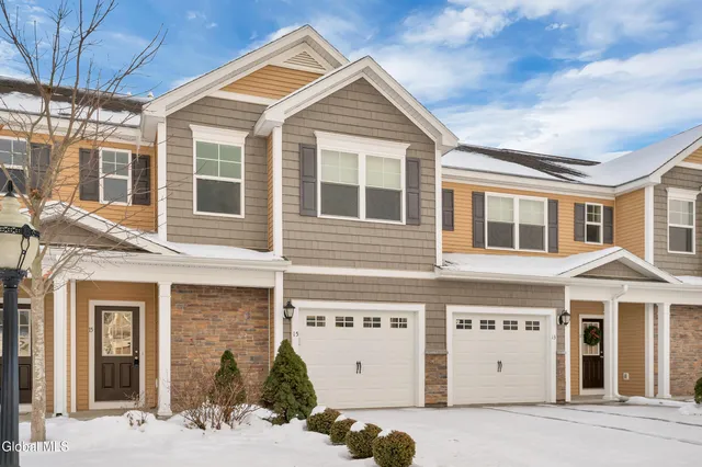 $2,800 | 15 Clarice Lane, Colonie, NY 12047