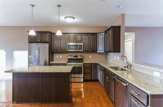 $2,800 | 15 Clarice Lane, Colonie, NY 12047