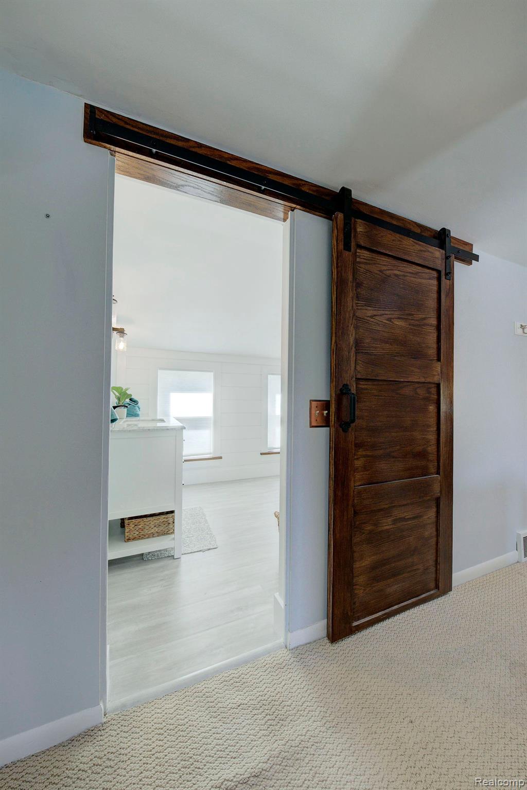 2253 Dorothea Road Berkley, MI 48072 - Photo 16 of 32 Gallery Image 16
