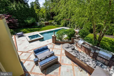 $3,000,000 | 205 East Central Avenue, Moorestown, NJ 08057
