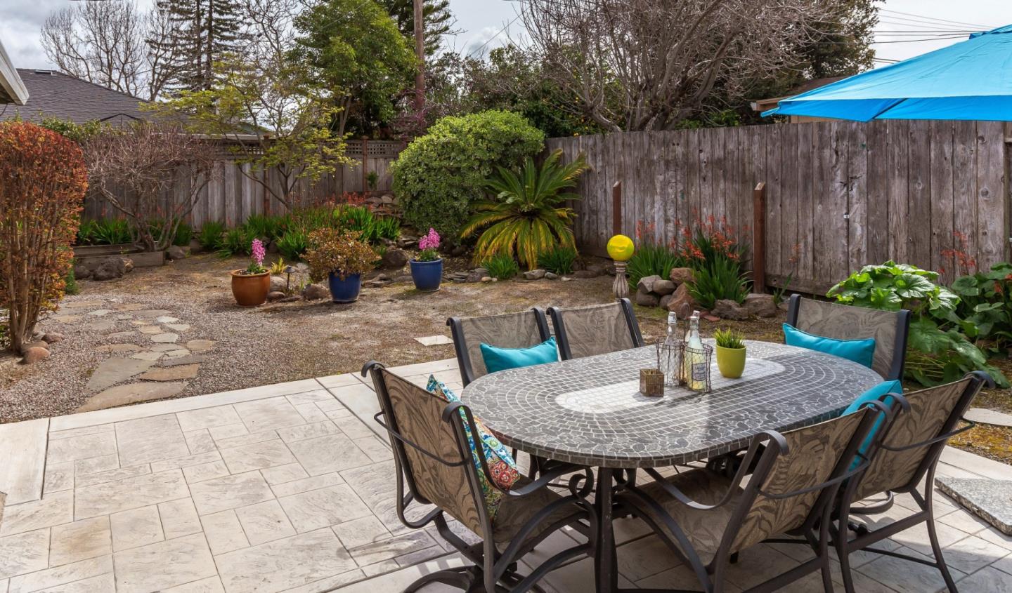 180 Maricopa Drive Los Gatos, CA 95032 - Photo 13 of 14 a view of a table and chairs in the patio