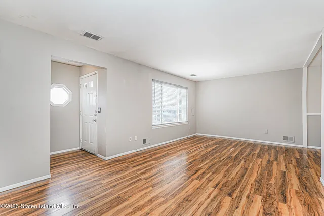 $499,998 | 139 Gervil Street | Rossville