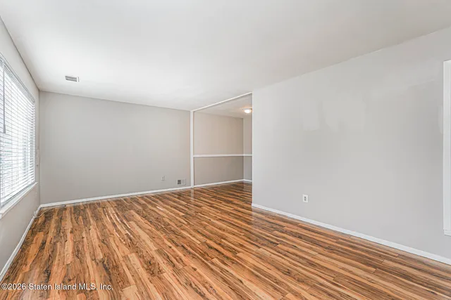 $499,998 | 139 Gervil Street | Rossville