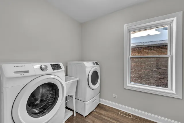 $499,900 | 1816 Clinton Avenue, Berwyn, IL 60402