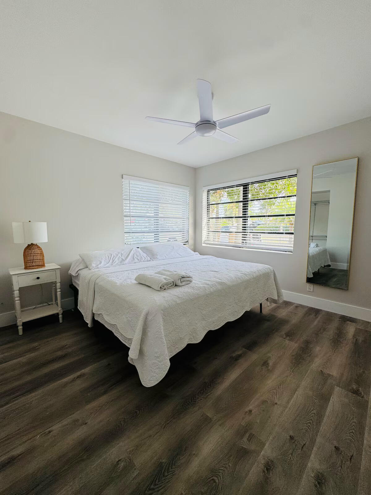 1875 Ridge Road Juno Beach, FL 33408 - Photo 8 of 11 4