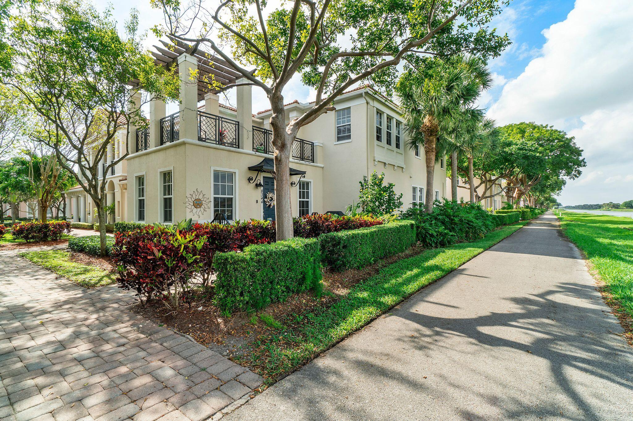 8332 Northwest 7th Court Boca Raton, FL 33487 - Photo 1 of 23 SNLzsDM4