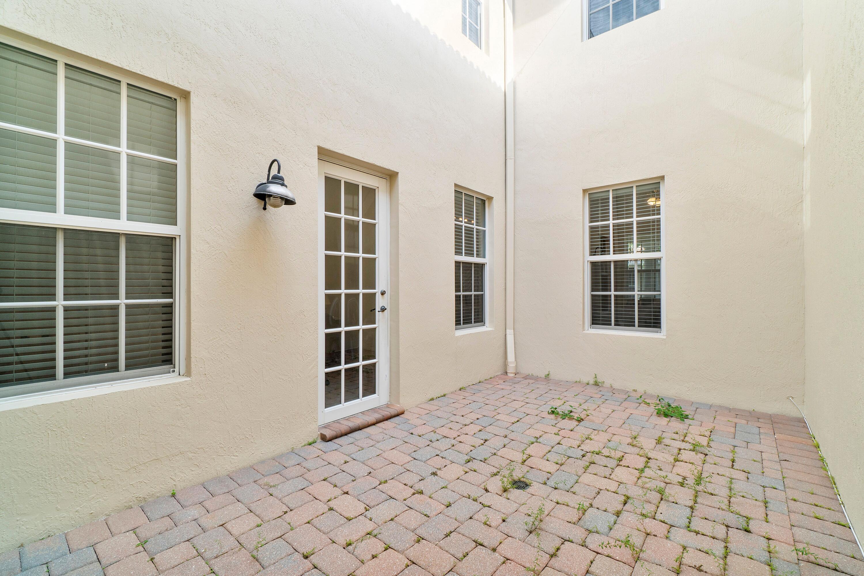 8332 Northwest 7th Court Boca Raton, FL 33487 - Photo 19 of 23 Courtyard
