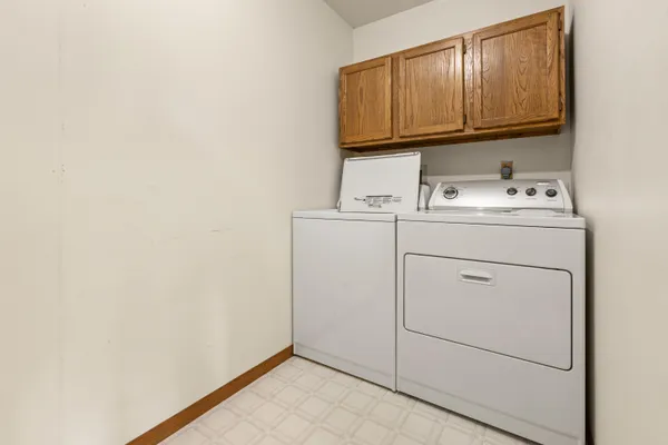 $275,000 | 1008 Whispering Winds, Onalaska, WI 54650