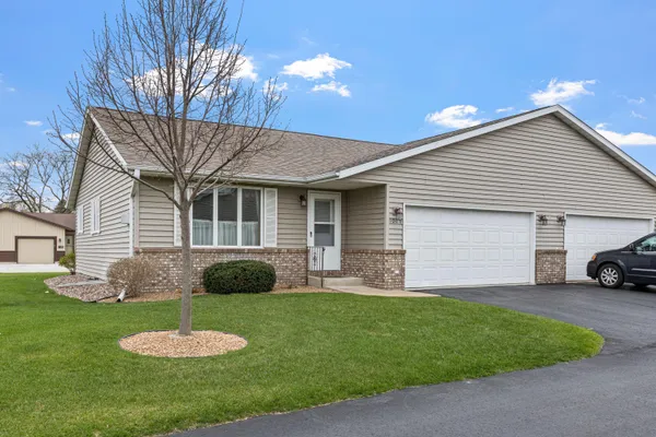 $275,000 | 1008 Whispering Winds, Onalaska, WI 54650