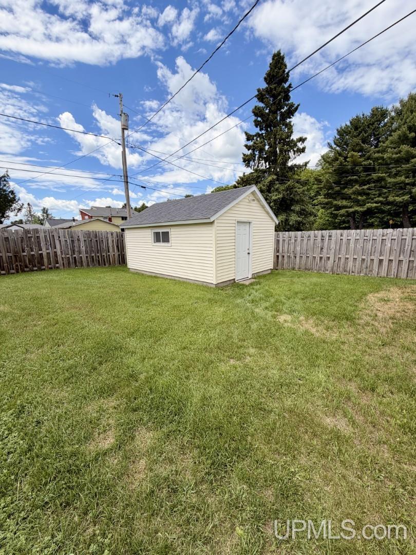 975 Cottage Street Ishpeming, MI 49849 - Photo 32 of 38