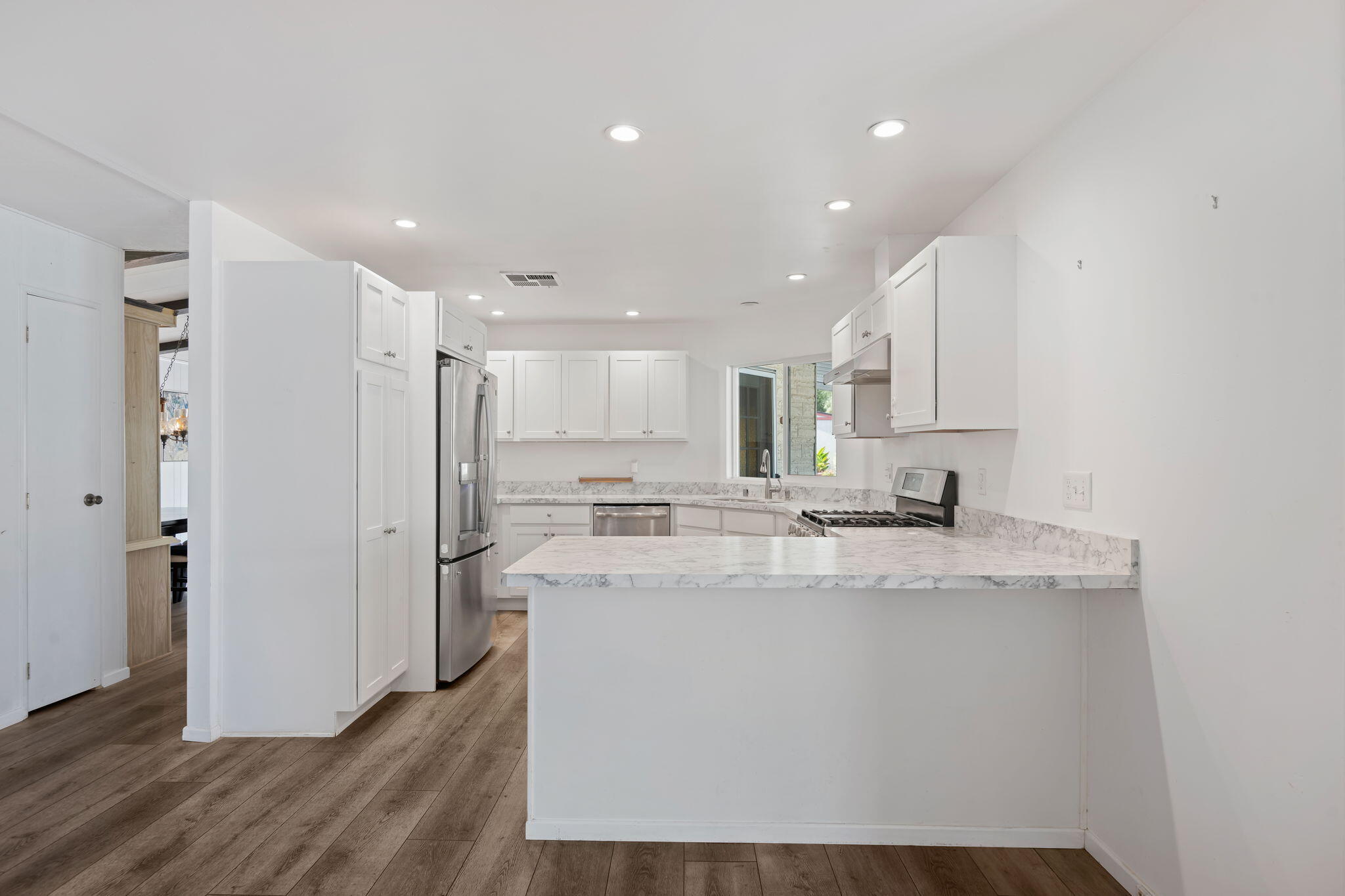 340 Old Mill Road, Unit SPC 140 Santa Barbara, CA 93110 - Photo 25 of 30 12-Kitchen