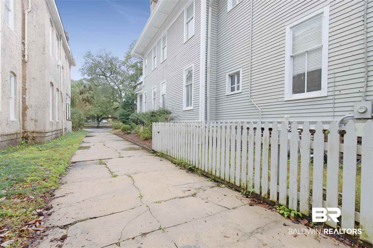 1108 Government Street Mobile, AL 36604 - Photo 38 of 49