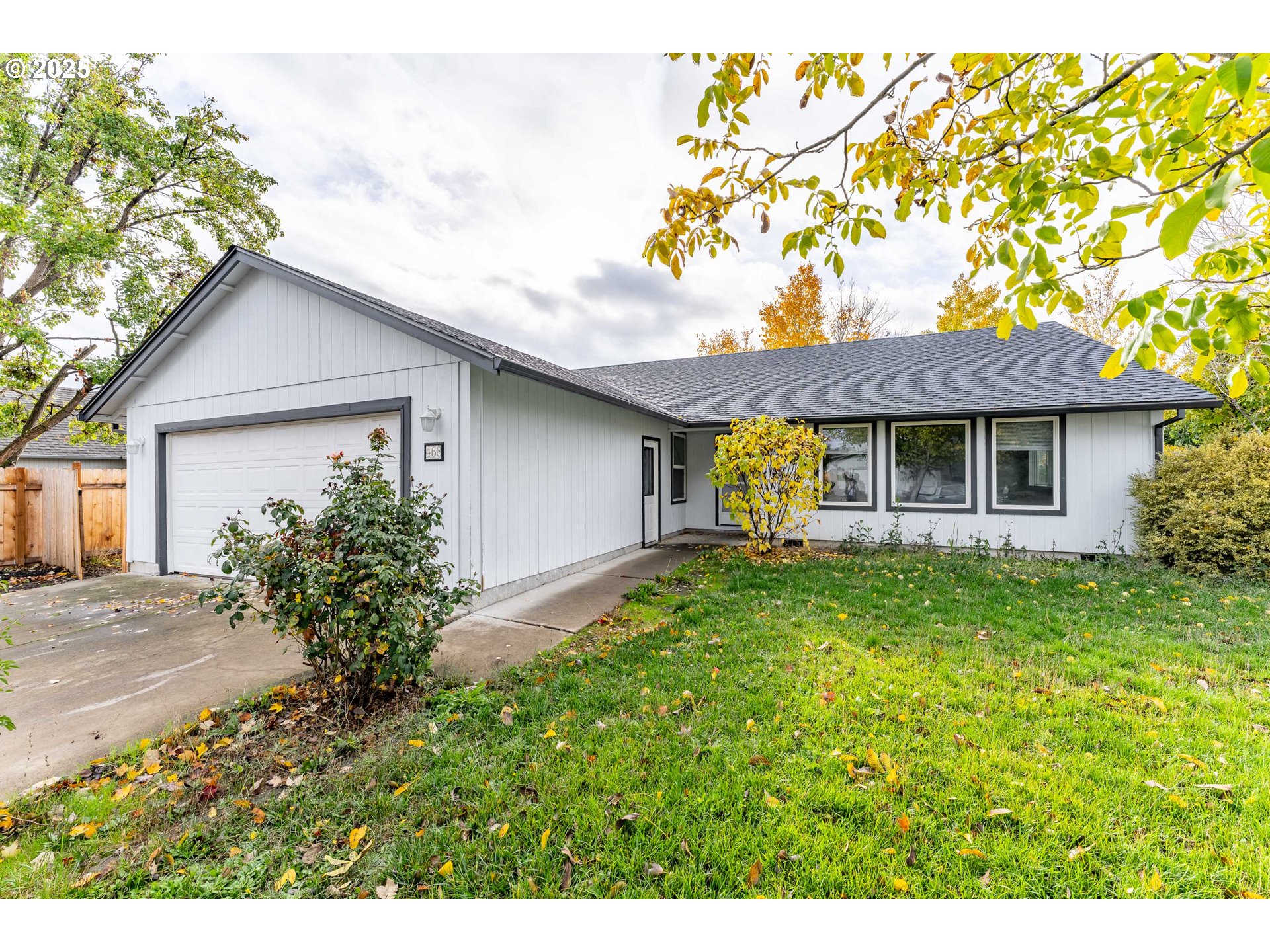 468 Merlee Circle Eagle Point, OR 97524 - Photo 1 of 26