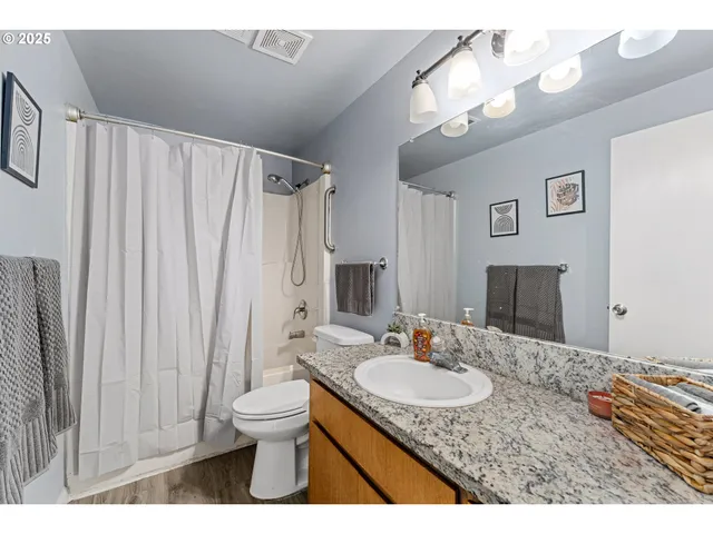 $369,000 | 468 Merlee Circle, Eagle Point, OR 97524