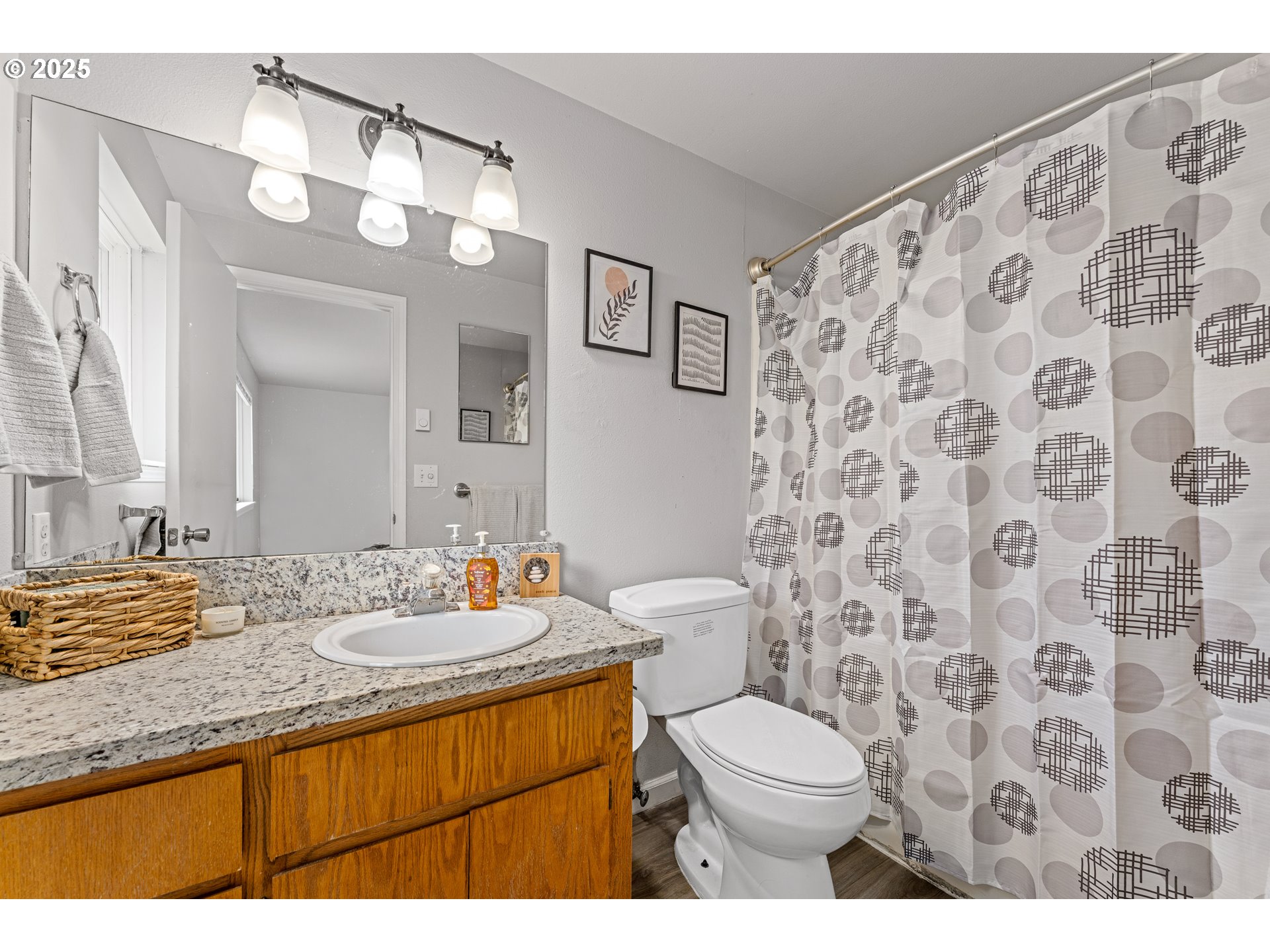 468 Merlee Circle Eagle Point, OR 97524 - Photo 16 of 26