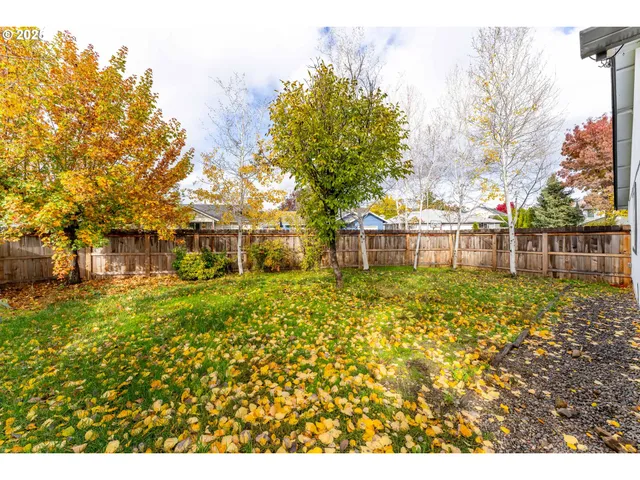 $369,000 | 468 Merlee Circle, Eagle Point, OR 97524