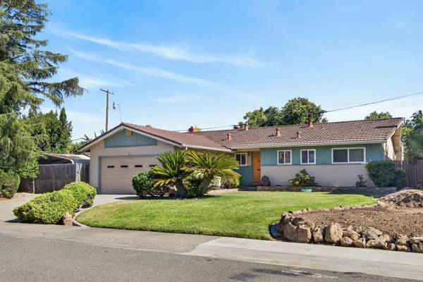 $575,000 | 6516 Meadowcreek Way, Citrus Heights, CA 95621