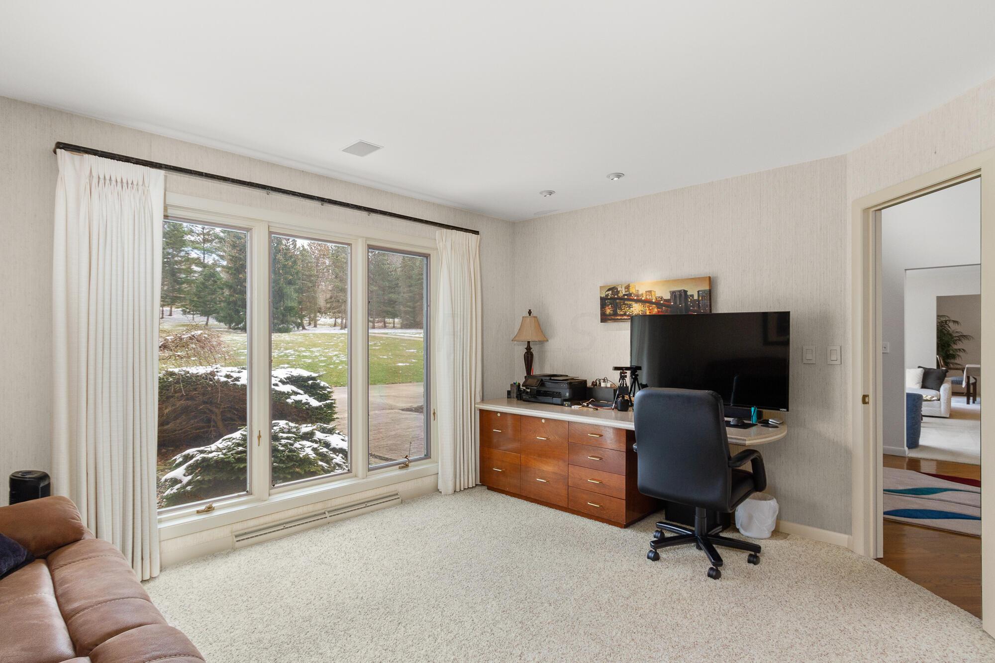 1220 Deer Run Road Mansfield, OH 44906 - Photo 6 of 67 office-1
