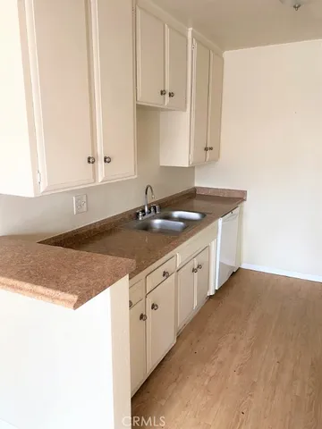 $2,195 | 2115 Placentia Avenue, Unit 37, Costa Mesa, CA 92627