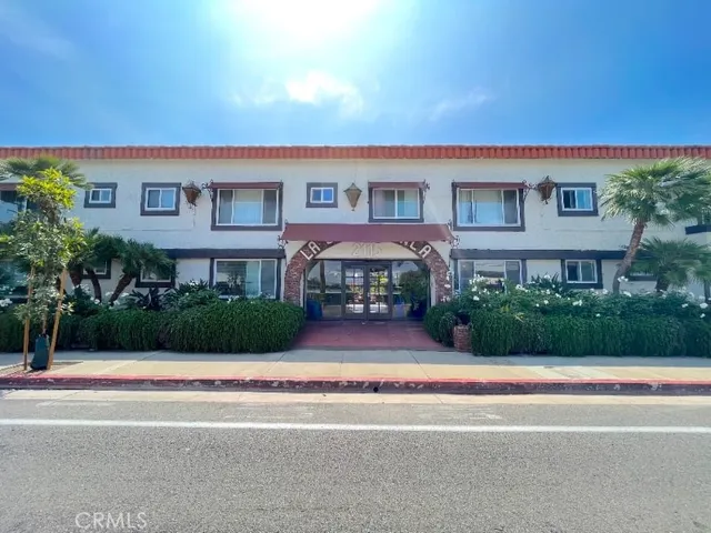$2,195 | 2115 Placentia Avenue, Unit 37, Costa Mesa, CA 92627