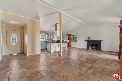 $649,000 | 13770 Sproule Avenue, Sylmar, CA 91342