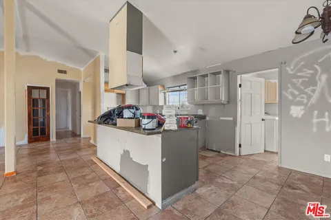 $649,000 | 13770 Sproule Avenue, Sylmar, CA 91342