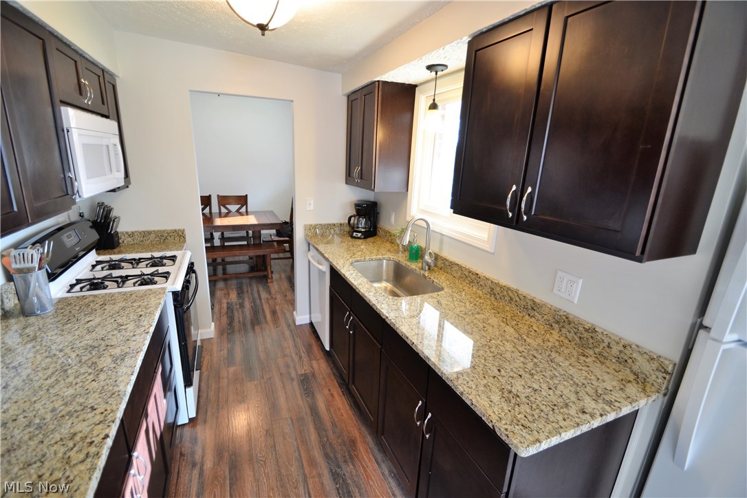 8408 Valley View Road Macedonia, OH 44056 - Photo 7 of 19 Gallery Image 7