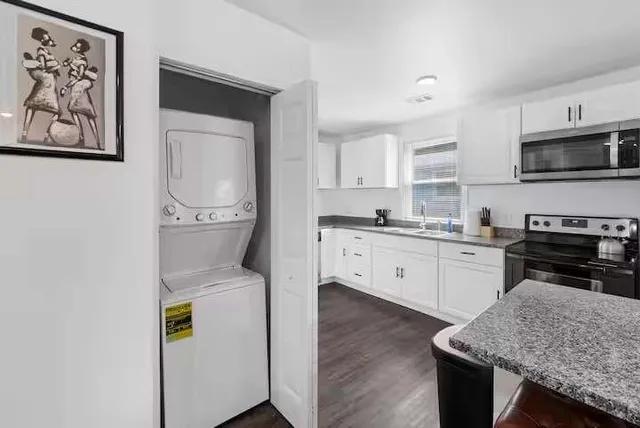 $1,950 | 2533 Godfrey Drive Northwest, Atlanta, GA 30318