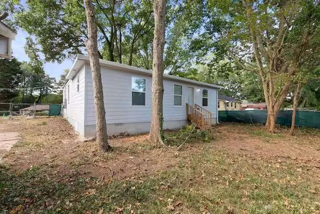 $1,950 | 2533 Godfrey Drive Northwest, Atlanta, GA 30318
