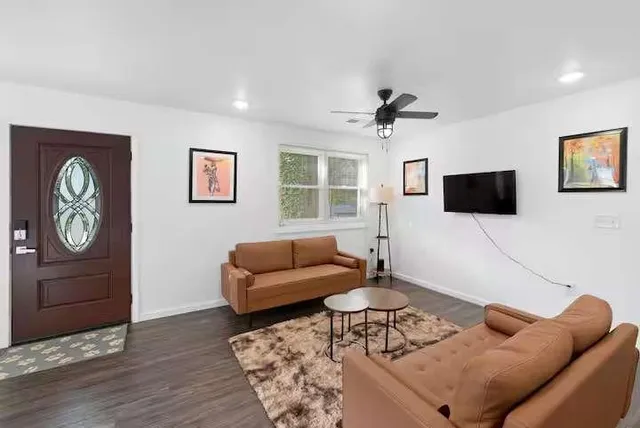 $1,950 | 2533 Godfrey Drive Northwest, Atlanta, GA 30318