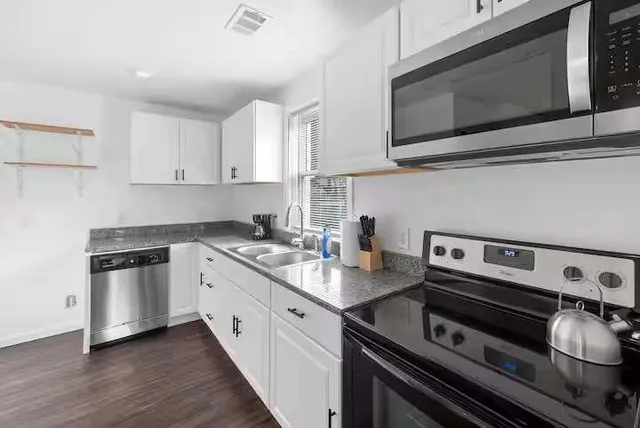 $1,950 | 2533 Godfrey Drive Northwest, Atlanta, GA 30318