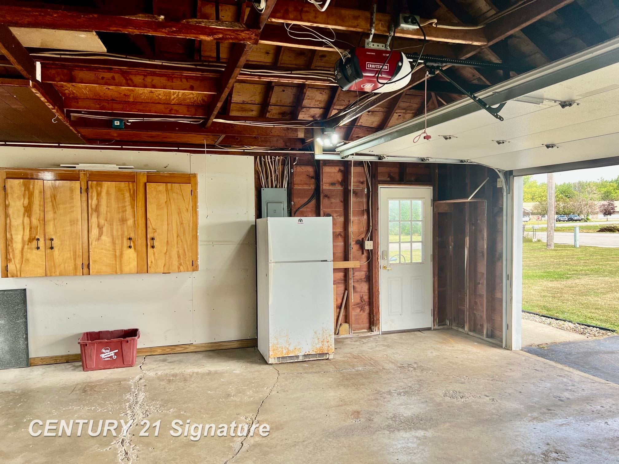 5935 Midland Road Freeland, MI 48623 - Photo 9 of 26 Gallery Image 9